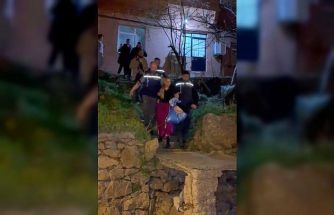 233 suç kaydı bulunan ve 216 yıl hapis cezasıyla aranan kadın yakalandı