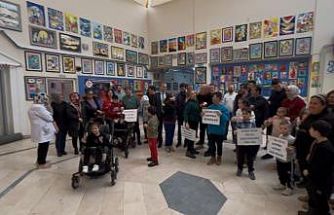 41 yıllık öğretmene alkışlı ve çiçekli veda