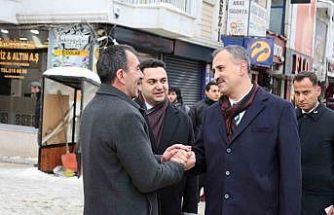 Ağrı Valisi Bozkurt’tan hastane ve esnaf ziyareti