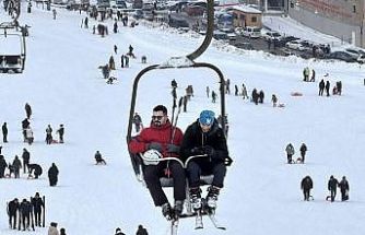 Akdağ Kayak Merkezi’nde sömestir bereketi