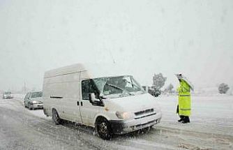 Alacabel’de kar yağışı etkisini sürdürüyor, kar kalınlığı yer yer 30 santimetreye ulaştı