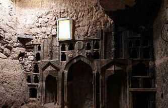 Alan Başkanı Aslanbay, Eretna Beyliği’ne ait olduğu değerlendirilen tarihi ibadethaneyi inceledi