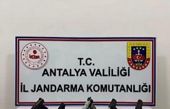 Alanya’da ruhsatsız silah operasyonu
