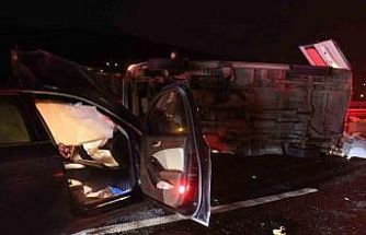 Anadolu Otoyolu’nda aynı istikamette giden otomobil ile minibüs çarpıştı: 1 ölü, 3 yaralı