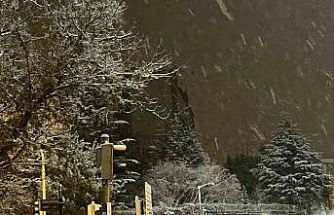 Ankara’da gece saatlerinde kar yağışı etkili oldu