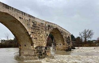 Antalya’da sağanak taşkına yol açtı