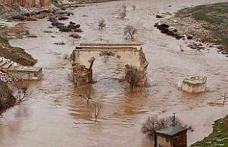 Araban’daki yağışlar, Karasu ve Sıtma pınar çayının su seviyesini yükseltti