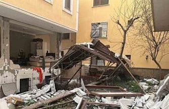 Ataşehir’de doğal gaz patlamasında sokak savaş alanına döndü: 1 yaralı