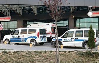 Av tüfeğini kontrol ederken yanlışlıkla kendini vurdu