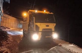 Aydın Büyükşehir Belediyesi ekiplerinden kar mesaisi