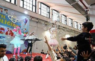 Aydın Büyükşehir Belediyesi’nden Efeler’de yarıyıl karne şenliği