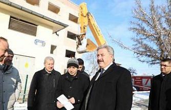 Aydınlıkevler mahallesinde kentsel dönüşüm başladı