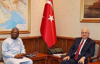 Bakan Güler, Gana’nın Ankara Büyükelçisi Nasiru-Deen’i kabul etti