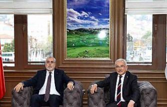 Bakan Işıkhan, Ordu Büyükşehir Belediyesini ziyaret etti