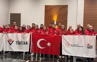 Bakan Kacır: "17 bilim insanı Antarktika’da özellikle iklim değişikliğine yönelik nitelikli araştırmalar gerçekleştirecekler"