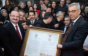 Bakan Memişoğlu ve Rektör Hacımüftüoğlu bir arada: Sağlık yatırımları ve üniversite projelerine tam destek