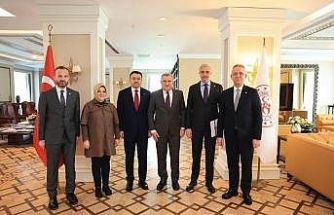 Bakan Osman Aşkın Bak ile gençliğine yönelik yatırımların hayata geçirilmesi planlandı