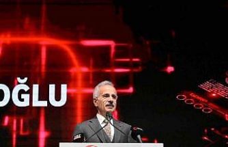 Bakan Uraloğlu: "Fiber optik ağ altyapımız, 657 bin kilometre"