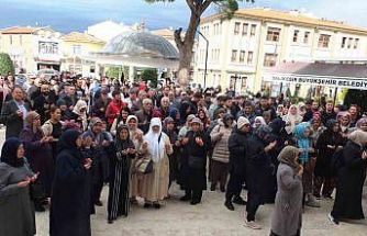 Balıkesir’de umreciler dualarla uğurlandı