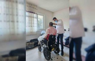 Balıkesir’de ’yakın berber’ uygulaması: İlçe ilçe dolaşarak hizmete devam ediyor