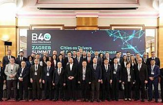 Başkan Aras B40 Zirvesinde kültür, turizm ve yerel demokrasiyi anlattı