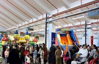 Başkan Çerçioğlu’ndan çocuklara karne hediyesi