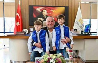 Başkan Karabatı’dan DMD hastası Yağız Efe için yardım çağrısı