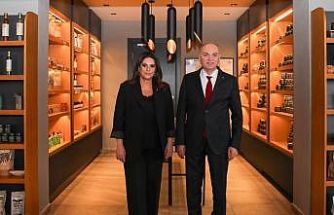 Başkan Özlü Sarıeroğlu’nu ağırladı