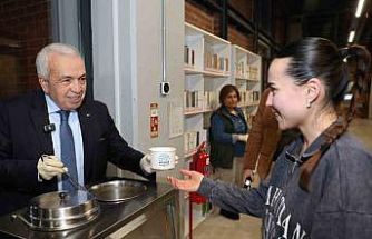 Başkan Şadi Özdemir’den finaller öncesi gençlere moral ziyareti