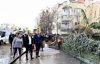 Başkan Uysal: "Yoğun yağış bazı teknik aksaklıklarla birleşince sel ve su baskınlarına neden oldu"