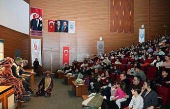 Başkan Yalçın’dan çocuklara karne hediyesi tiyatro şöleni