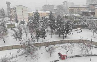 Batman’da bir ilçede eğitime kar tatili