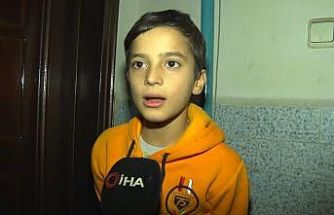 Bayrampaşa’da ambulansın geçmesi için trafiği durduran 10 yaşındaki Ahmet Hacı İbrahim: