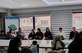 ’Ben de Yazdım Kendi Romanımı’ projesi katılımcılarına eğitim verildi