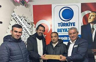 Beyazay Derneği 10 Ocak Çalışan Gazeteciler Gününü kutladı