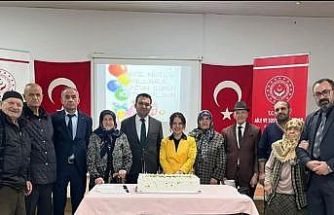 Bilecik’te huzurevinde doğum günü sevinci