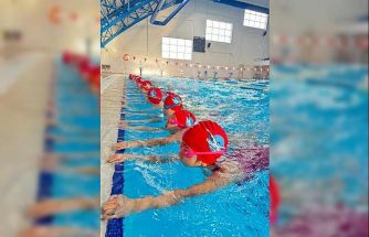 Bilecik’te spor okullarında yüzme antrenmanları aralıksız sürüyor