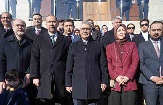 Bingöl’e atanan Vali Cahit Çelik’e duygusal veda