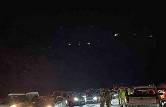 Bitlis-Baykan yolu ulaşıma kapandı, 3 saat sonra kontrollü açıldı