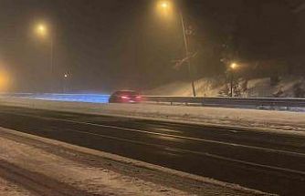 Bolu Dağı geçişinde kar yağışı başladı