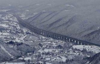 Bolu Dağı’nda kartpostallık kar manzarası