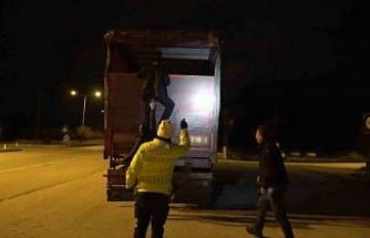 Burdur’da şap karantinasındaki küpesiz hayvan taşıyan besiciye 400 bin lira ceza