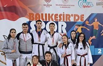 Burhaniye’nin gururu oldular