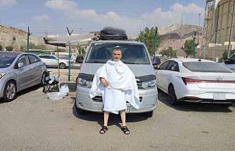 Bursa’dan 2 bin 600 kilometrelik yolu katederek Mekke’ye geldi