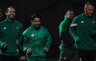 Bursaspor’un Antalya kampı başladı
