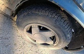 Büyükdere-Doğançayır yolundaki çukur trafiği tehlikeye atıyor