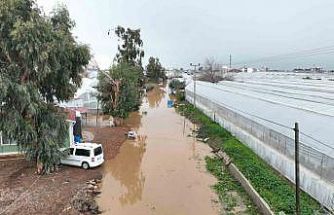 Büyükşehir, yağıştan etkilenen 3 ilçe için hasar tespit çalışması başlattı