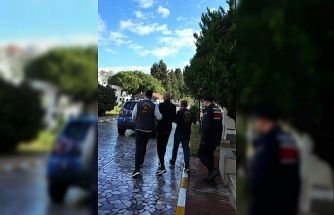 Çanakkale’de 15 yıl hapis cezası ile aranan şahıs saklandığı evde yakalandı