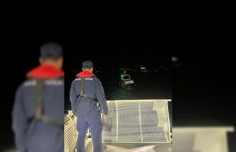 Çanakkale’de sürüklenen teknedeki 3 kişi kurtarıldı