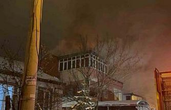Çatıda çıkan yangın 2 saatte söndürüldü